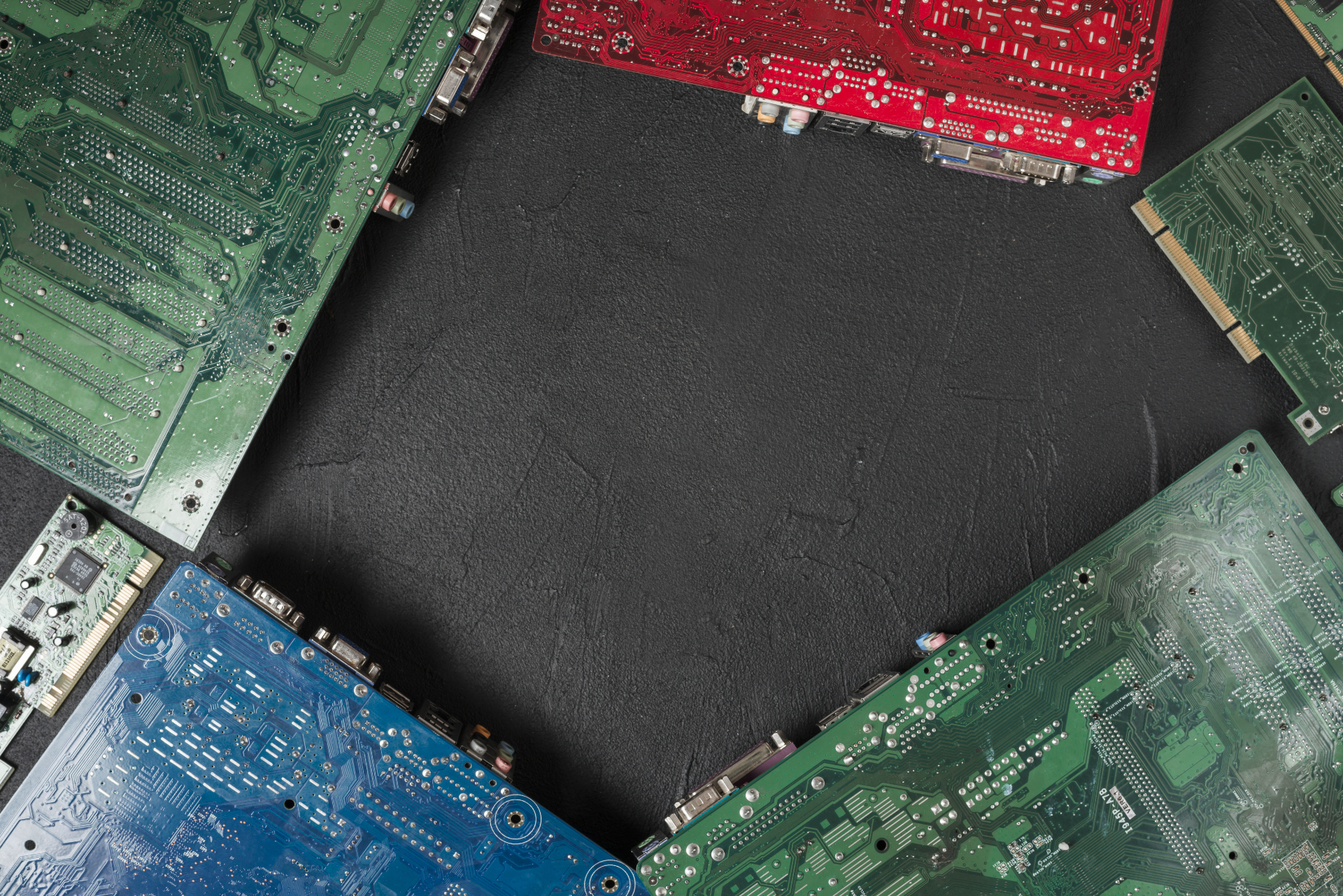 Część niedostępna? U nas jest! Sprzedaż trudnodostępnych elementów automatyki bez tygodni czekania.